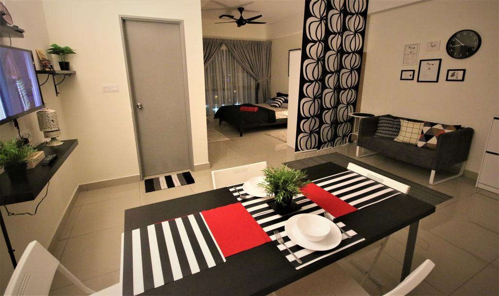 Hyve Soho Suites ไซเบอร์จายา ภายนอก รูปภาพ