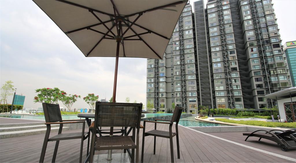 Hyve Soho Suites ไซเบอร์จายา ภายนอก รูปภาพ