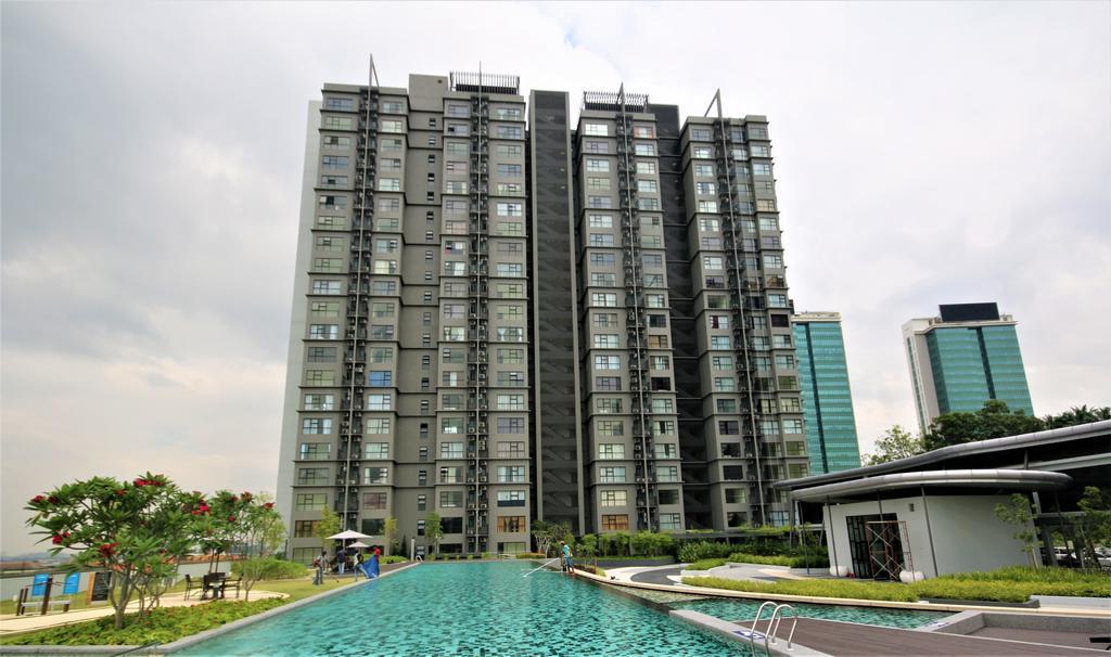 Hyve Soho Suites ไซเบอร์จายา ภายนอก รูปภาพ